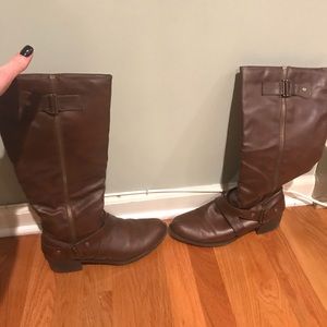 Brown boots